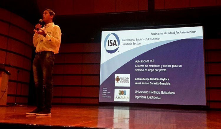 Participas de la creación de nuevo conocimiento para generar nuevas realidades desde la experiencia