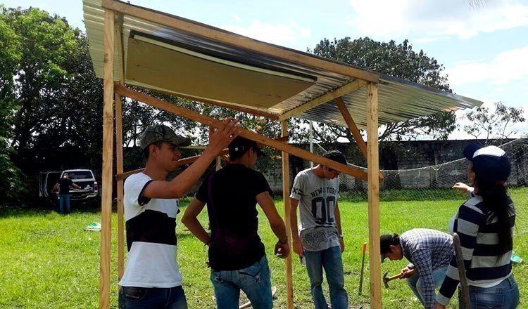 Construimos modelos para generar conocimiento desde la experiencia propia