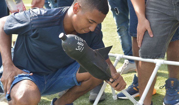 Prueba de cohetes hidropropulsados