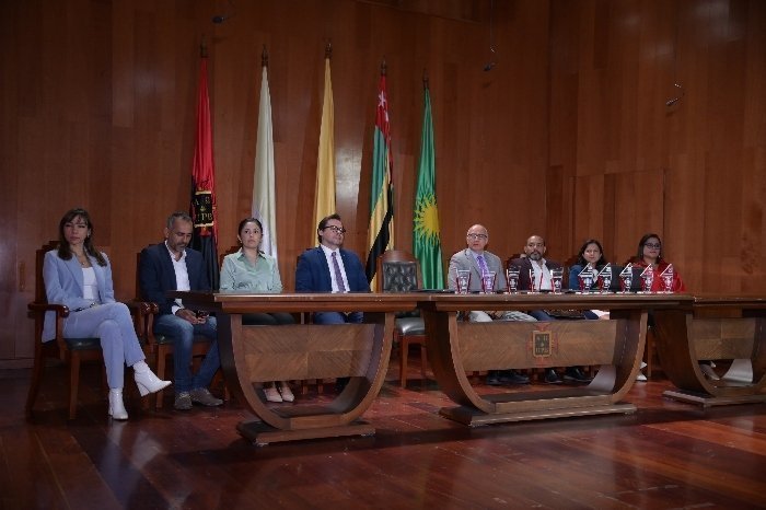 Conmemoración ingenierías Civil e Industrial 30 años 