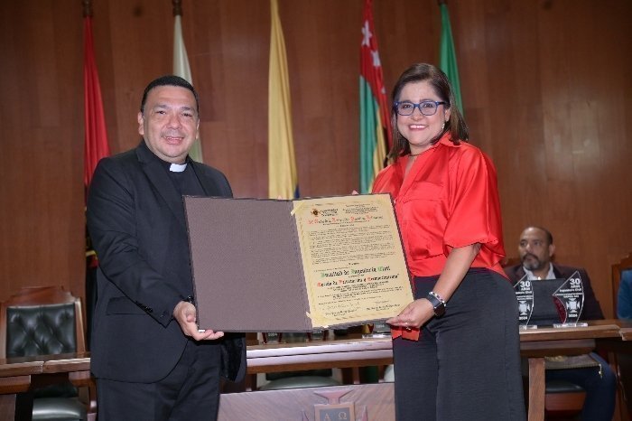 Conmemoración ingenierías Civil e Industrial 30 años 