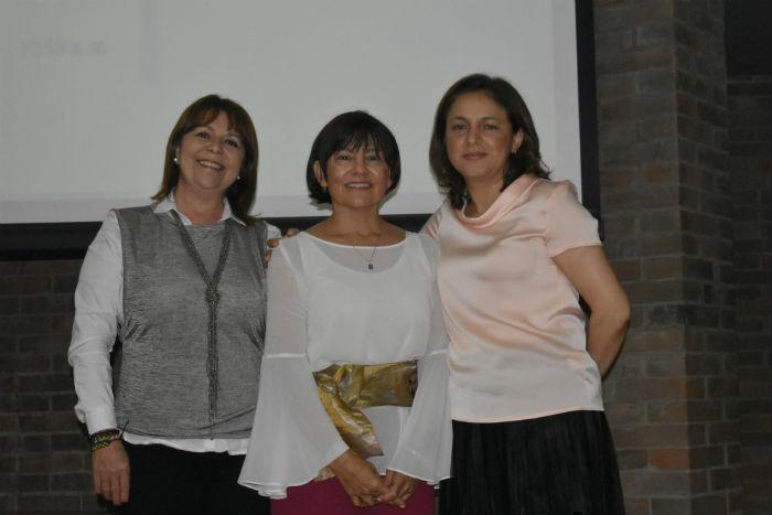las docentes Piedad Liliana Cossio, María Eugenia Agudelo Bedoya y Silvia castañeda