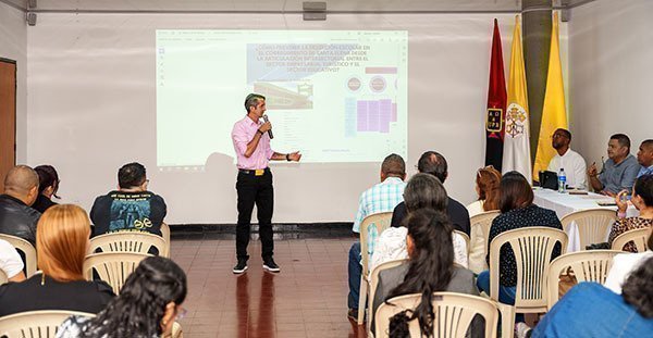 Estudiantes Fondo MEN - Encuentro de saberes, intervención de estudiante