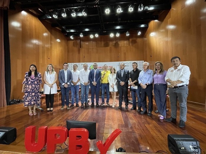 Candidatos Gobernación y Alcaldías, firman pacto por la transparencia UPB